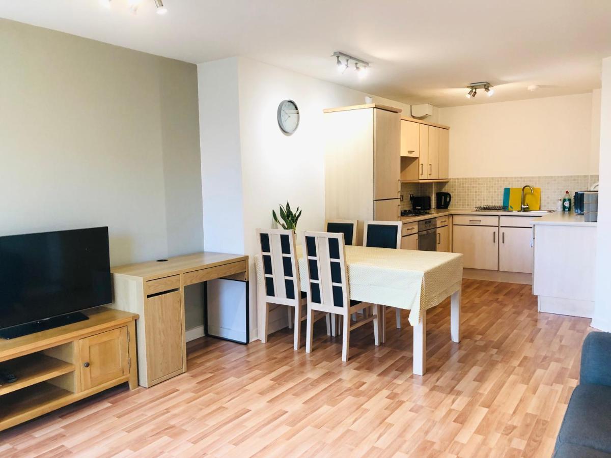 Modern Spacious Retreat Full Fibre Wi-Fi & Free Parking Единбург Екстер'єр фото