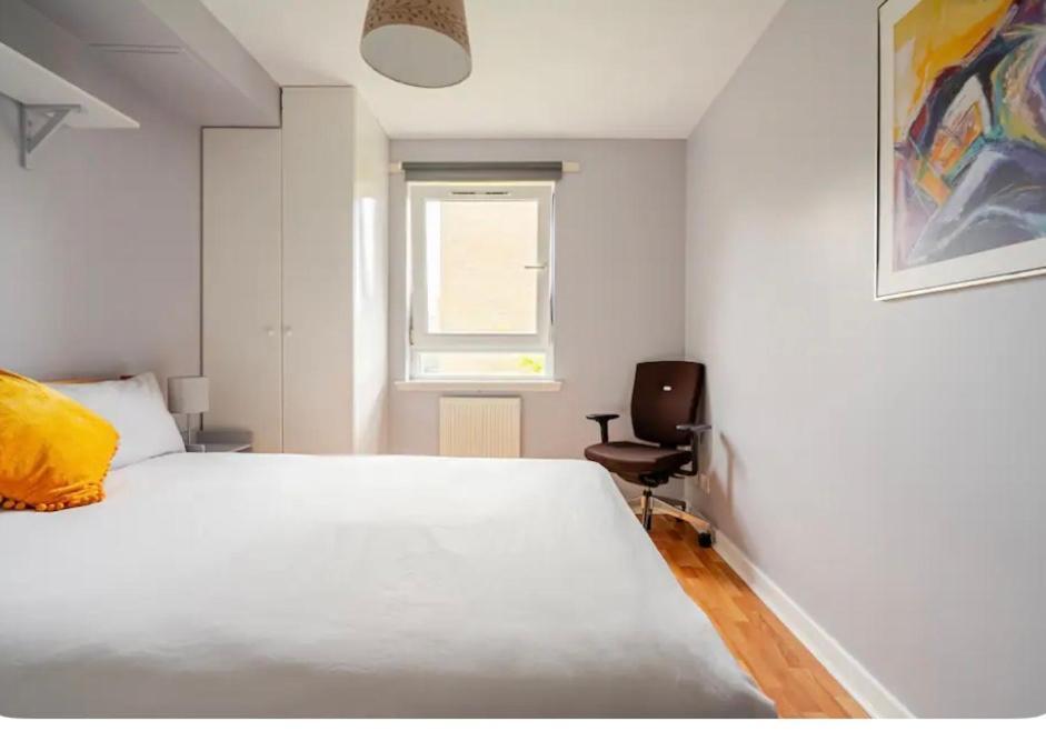Modern Spacious Retreat Full Fibre Wi-Fi & Free Parking Единбург Екстер'єр фото